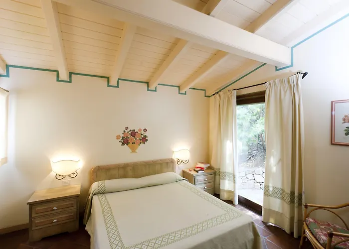 호텔 바가글리노 이 지아르디니 디 포르토 세르보