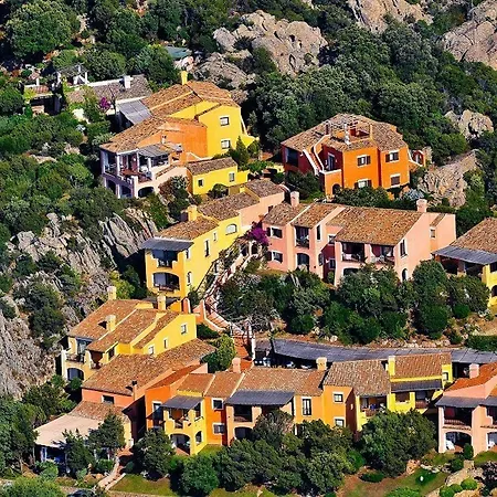 호텔 바가글리노 이 지아르디니 디 포르토 세르보 4*